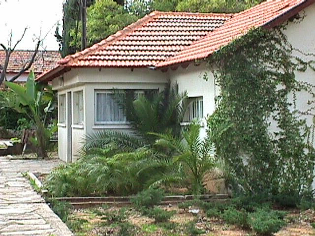 הבתים הישנים של כפר הנוער יוענה